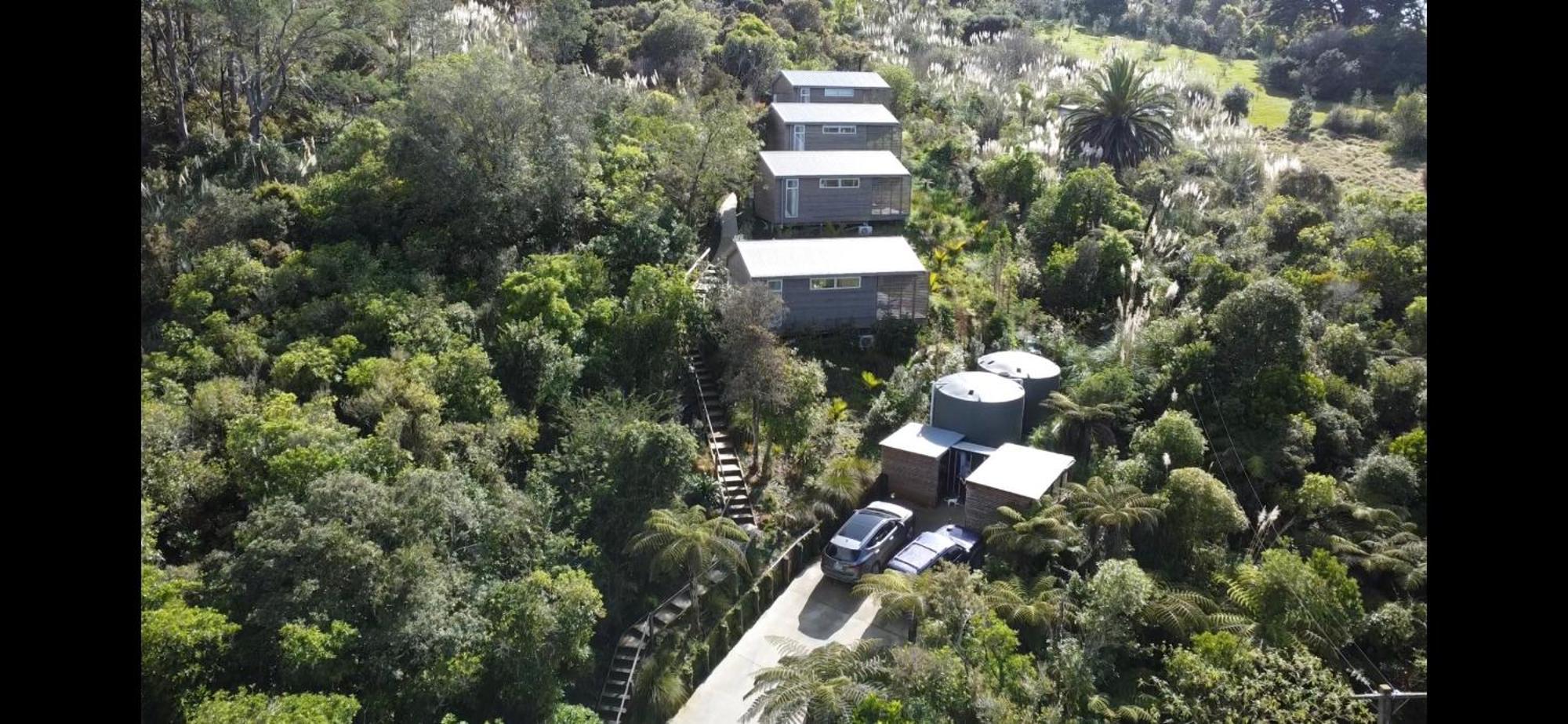 One O One Cabins, Waiheke Island Oneroa Exterior photo